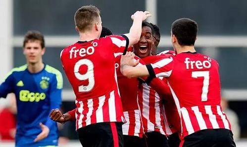 不仅意味着 不仅意味着